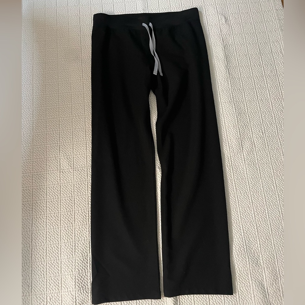 New Figs scrub black pants Size M